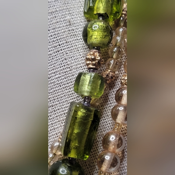 Vintage Glass Bead Necklace - Picture 12 of 16